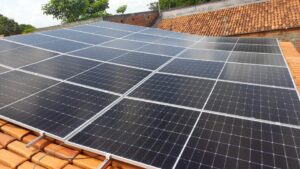 28 Painéis AESOLAR AE550HM6L-72 550W MONOCRISTALINO